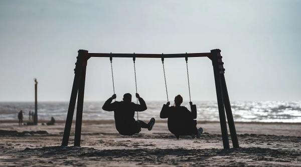 cum sa pastrezi un echilibru sanatos intre munca si distractie