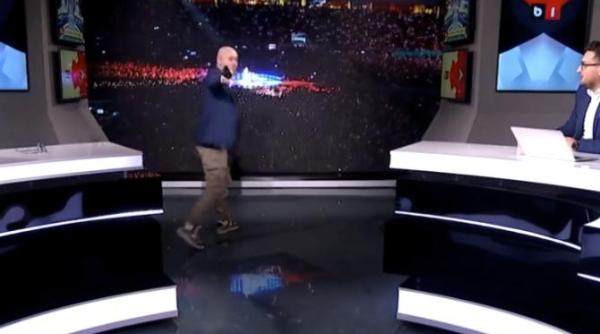 coldplay si babasha studioul b1tv a bubuit realizatorul razvan zamfir a iesit din platou ne tremura apa in pahar