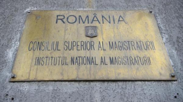 dubla masura in csm fenechiu despre legea care i vrea pe reprezentantii societatii civile cu drepturi de judecatori si procurori sa nu fie inferiori