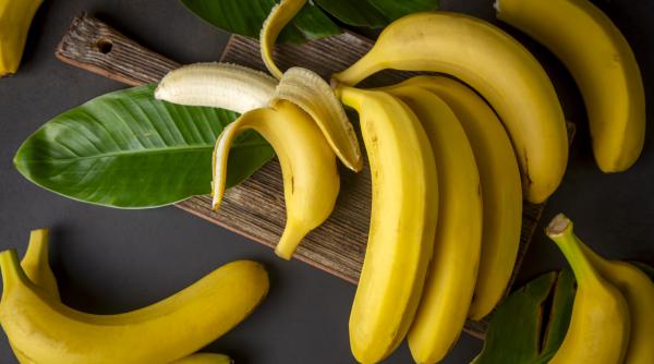 trucul care te ajuta sa pastrezi bananele proaspete mai mult timp ai nevoie doar de doua elemente