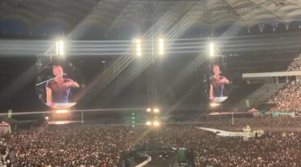 coldplay mesaj cu subinteles dupa concertele de la bucuresti romanii i au asaltat cu mesaje n o sa ne manelizam cu totii sub masca iubirii video in articol