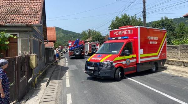 accident grav in hunedoara doua elicoptere smurd la locul impactului o fetita de cinci ani si doua femei ranite grav