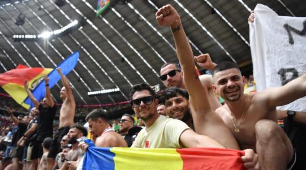 mihai bobonete si suporterii romani spectacol la koln inainte de meciul nationalei cu belgia