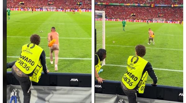 momentul care nu s a vazut la televizor un fan al romaniei a intrat pe teren iar stewarzii nu au reactionat