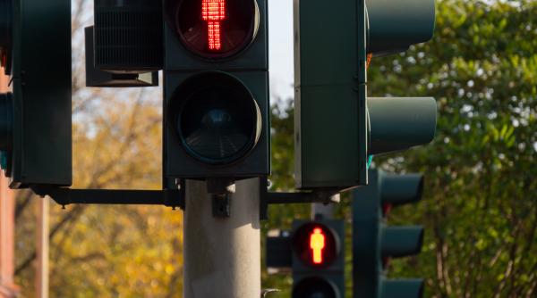 va fi introdus si la noi semaforul cu litera a cum va afecta traficul