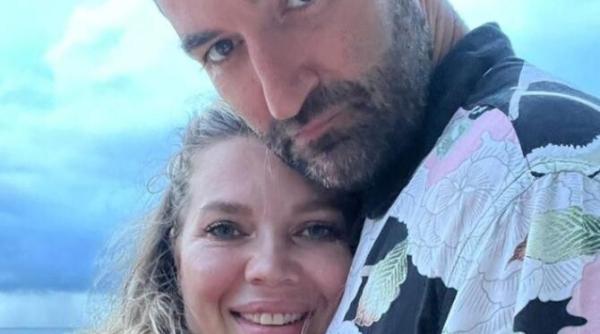 pretul unei nopti de cazare la hotelul deschis de adela popescu smiley gina pistol si razvan fodor la vama veche