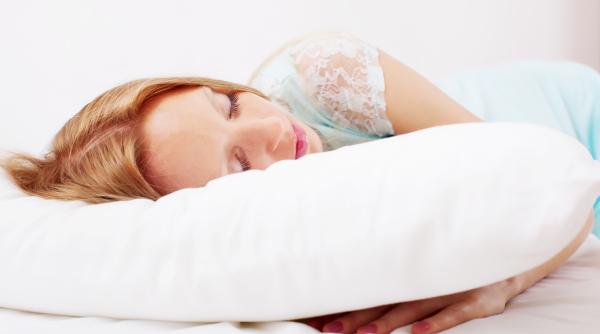 cum a ajuns spuma cu memorie de la nasa in pernele noastre