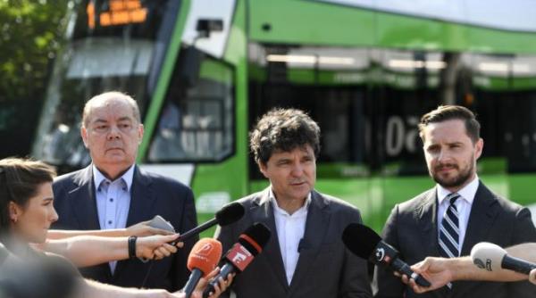 iarba polueaza bucurestiul nicusor cum o joci pe asta