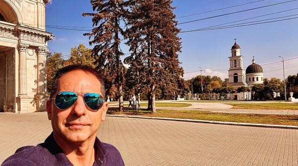 romanii din chisinau merg cu autocarele la meciul tricolorilor din optimile euro 2024 dan negru sa le spunem europenilor si ca moldova e romania