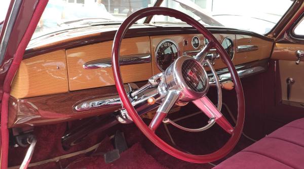 video o masina din 1949 adusa la rar motorul suna perfect