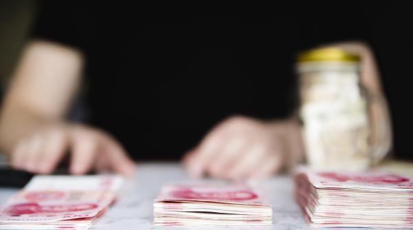 pericolul de 91 de trilioane de dolari ce ameninta pe toata lumea avertisment dur dat de economisti