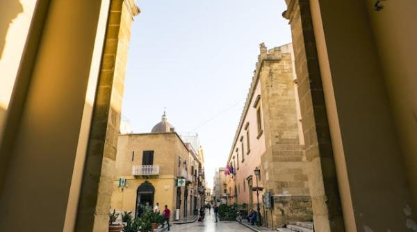 romanca despre viata in italia ne ascundeam de politie ne era frica sa nu ne trimita inapoi in tara video