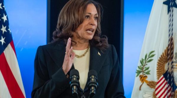 sustinatorii lui trump intensifica atacurile asupra lui harris pe masura ce discutiile despre inlocuirea lui biden se intensifica