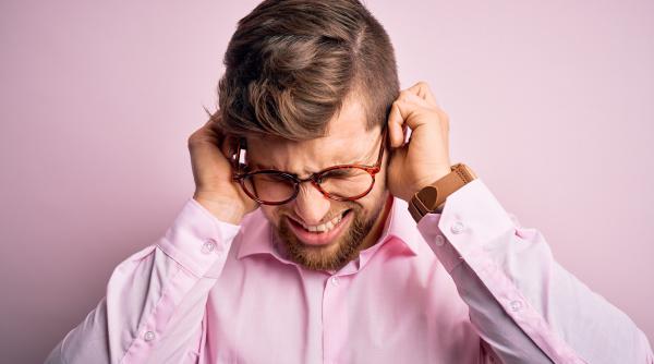 afectiunea grava care cauzeaza tiuituri ale urechilor dr gramescu sanador se intampla progresiv sunt mai multe semne discrete video