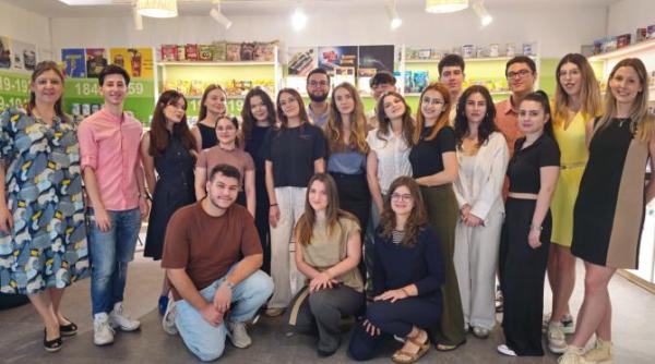 nestl romania deruleaza a saptea editie a programului de dezvoltare profesionala summer s cool