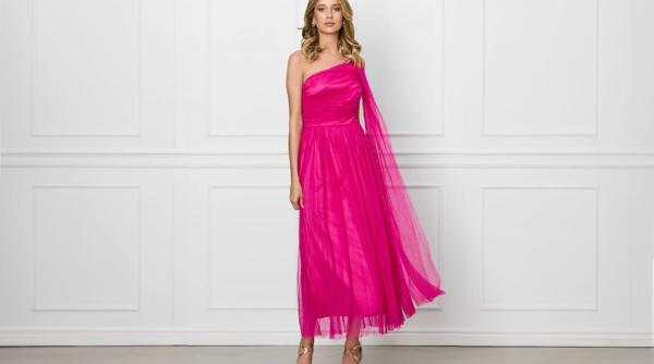 noi modele de rochii de ocazie superbe si au facut aparitia in magazinele online vezi ce te atrage