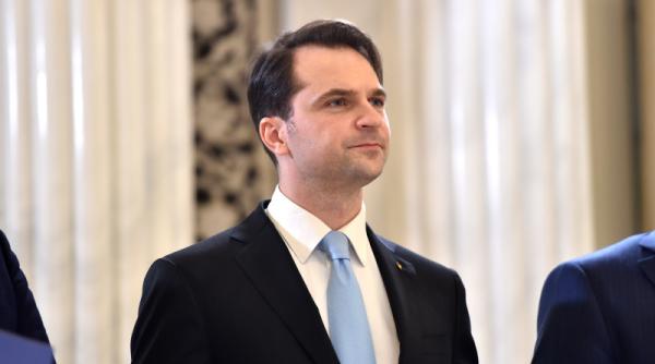 sebastian burduja explica preturile energiei pe bursa pentru consumatorii romani nu se schimba nimic