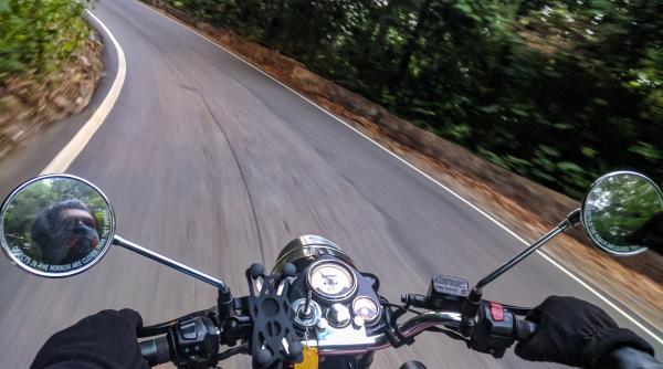 accident cu motocicleta la paltinis din cauza unei albine