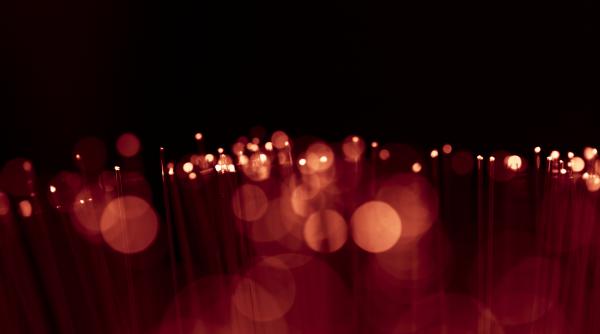 lumini rosii bizare care stralucesc in atmosfera pamantului au fost surprinse de astronauti