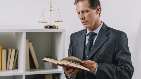 o noua profesie juridica asistentul judecatorului judecatorii cezar filip si ciprian tita ce trebuie sa faci ca sa ocupi aceasta functie