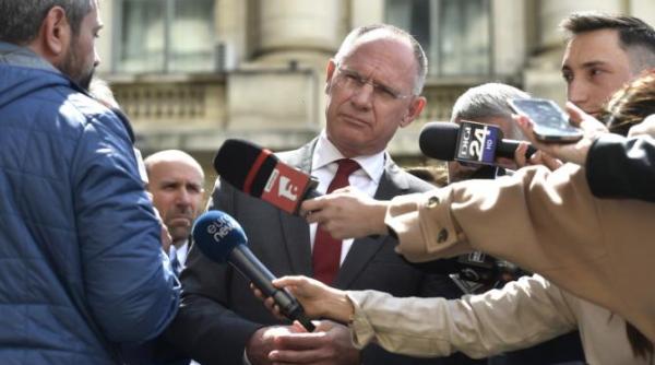 austriacul gerhard karner anunta o scadere fabuloasa a migratiei ilegale de la 19 300 de migranti ilegali in 2022 la doar 300 in 2024