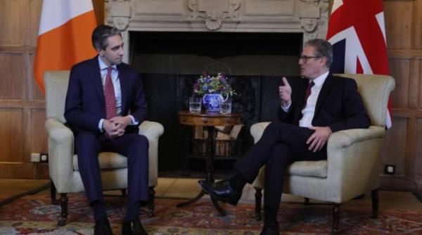 londra si dublinul isi propun relansarea relatiilor bilaterale dupa tensiunile din ultimii ani