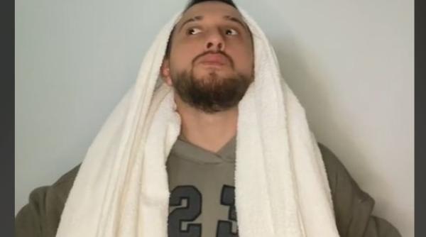 augustin zainea vorbeste despre succesul pe care il are de doi ani pe tiktok inca ma mai rusinez video