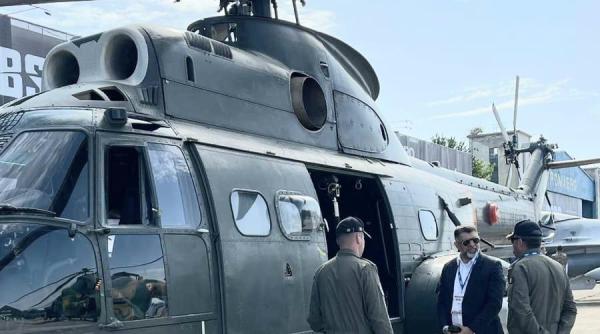 robert cazanciuc in spatele acestor imagini cu cea mai moderna tehnica de zbor la dispozitia aviatorilor romani inseamna peste 20 de ani de eforturi si sacrificii