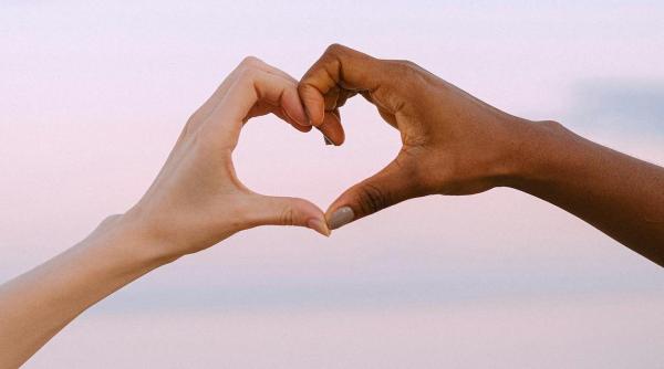 profesorul nae si dezechilibrul din societate ar trebui sa fim egali nu sa ne uram unii pe altii echilibrul nu este despre cel mai bun