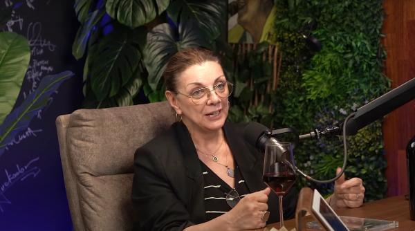 am vrut sa plec din tara dar mi am dat seama ca as fi suferit groaznic cum si a schimbat planurile carmen tanase dupa o intamplare in aeroport pe timp de pandemie