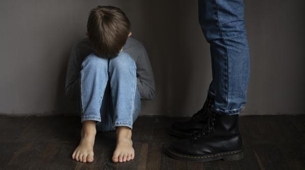 antrenorul de genii si violul de la pitesti doua teme ce ruleaza in bucla la tv un psiholog explica dedesubturile promovarii intense a unor astfel de stiri