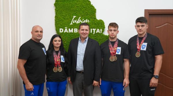 corneliu stefan alaturi de mealiatii campionatul mondial de karate wukf