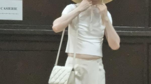 opriti tributul adus domnului safari ca n o fi romania plina de cartofi niste versuri de la mine pentru tine avocat al profilor pe tocuri