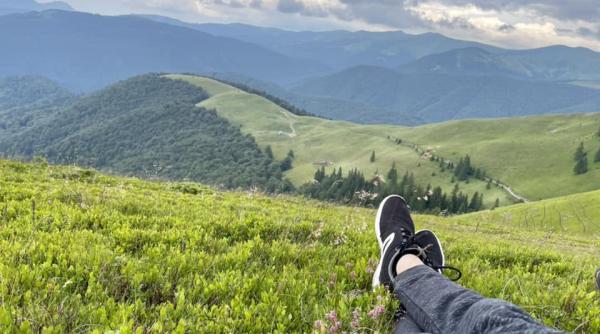 azuga varful urechea un traseu usor care merita explorat la pas prin romania galerie foto