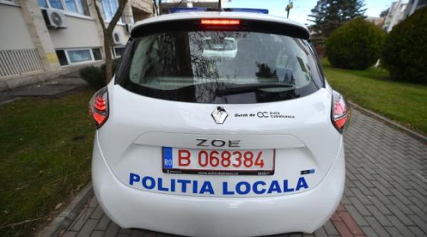 jurnalistul val valcu intrebarea zilei dupa ce s au pus reflectoarele pe bucur mihail politista in fusta