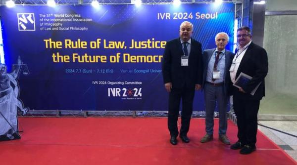 profesori experti si doctori in stiinte din toata lumea reuniti la congresul mondial i v r din seul