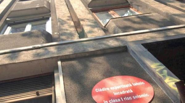 bloc din bucuresti renovat cu banii din pnrr adrian moraru nu a mai putut a rabufnit in sedinta inca suntem comunisti