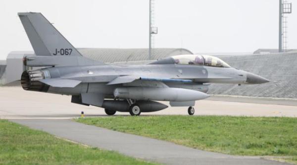 ucraina a inceput sa foloseasca mult asteptatele avioane f 16