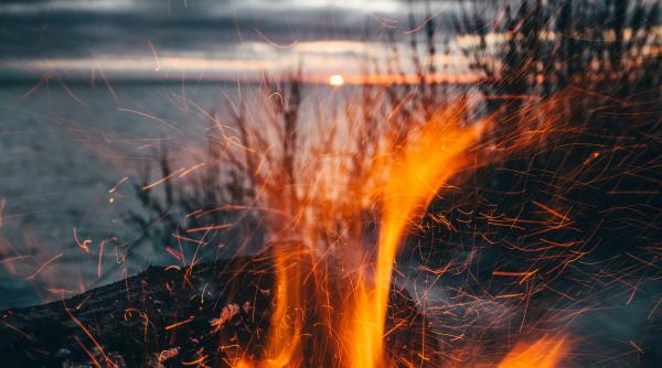 incendiu scapat de sub control in spania 1500 de persoane avertizate sa nu iasa din case