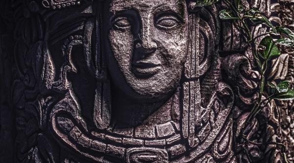 a fost descoperita o roca uriasa misterioasa cu peste 100 de simboluri maya la nohoch mul foto in articol