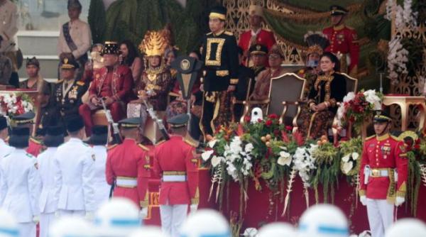 tara care si a mutat la peste 1000 de km capitala orasul a fost reconstruit de la zero