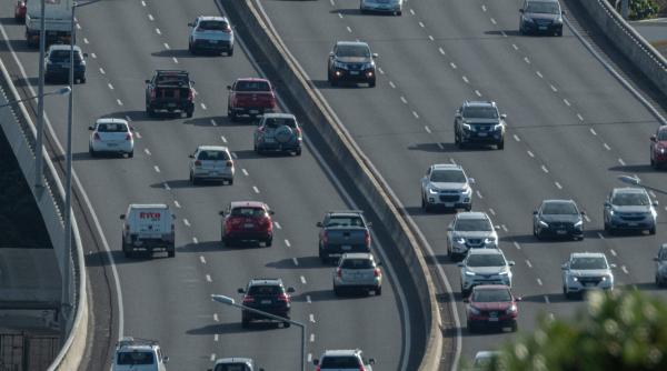 cum merg polonezii pe autostrada titi aur comparatie cu romania n am vazut in toata tara astfel de soferi video