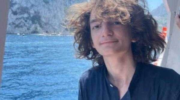 interviu cu luca pana un tanar de aur a fost medaliat international si acum studiaza in strainatate inca am dor de tara as vrea sa ma intorc dar nu stiu unde ma va duce viata