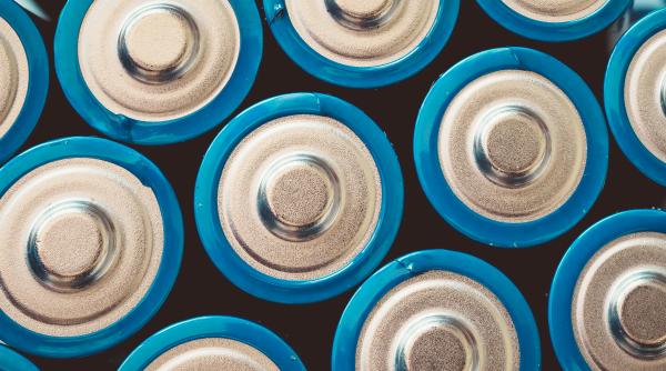 bateriile pe baza de apa noua inventie care schimba multe sunt mai ieftine reciclabile si nu explodeaza