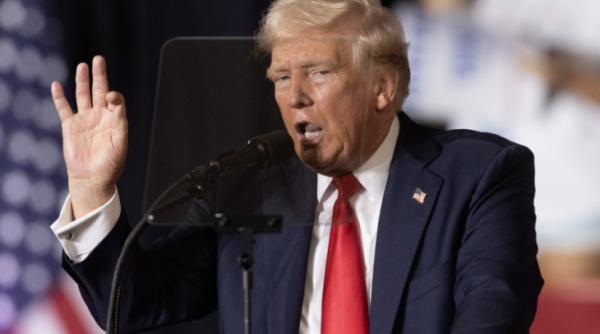 donald trump foc si para dupa ce a auzit ca regina elisabeta a ii a il considera necioplit