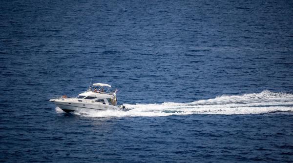 tragedia de pe marea tireniana cinci din sase cadavre gasite in interiorul iahtului scufundat in sicilia