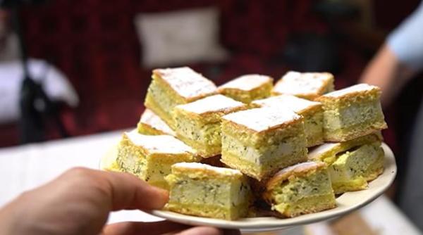 placinta cu dovlecei si branza mananci si nu stii ce