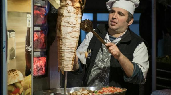 bucurestiul mai scump decat londra economia romaniei vazuta printr o shaorma