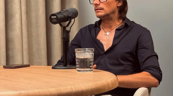 cand actorii isi dau viata la propriu pentru scena marius manole despre sacrificiul suprem in teatru in pandemie am realizat ca eu sunt nimic eram un actor pe o foaie eu nu mai eram