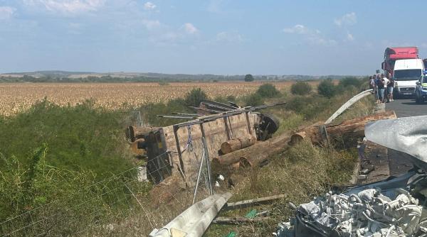 val de reactii in urma accidentului in care a murit consulul ungariei la bucuresti camioanele incarcate cu busteni sunt horror masina bietului om s a facut flenduri galerie foto